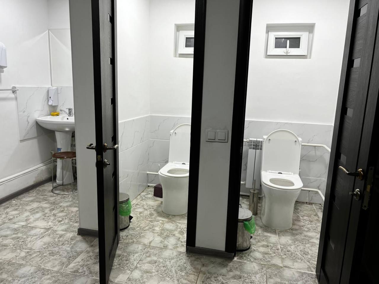 Bulak Hotel Karakol Buitenkant foto